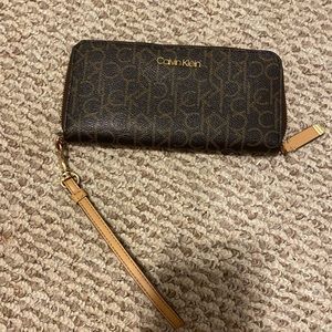 Calvin Klein wristlet wallet